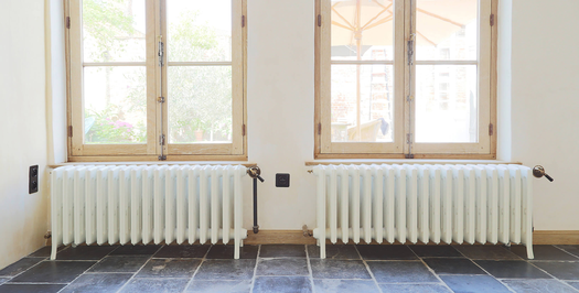 Retro cast iron radiator for a unique look