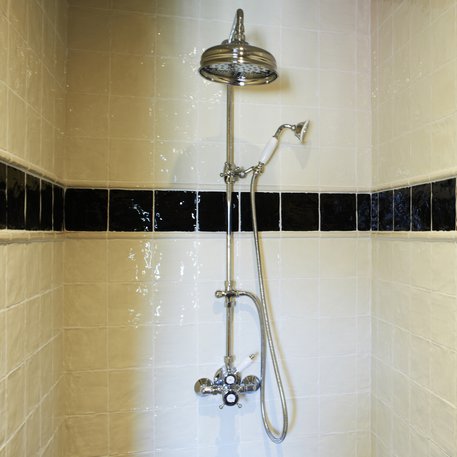 Victorian shower for the cottage bathroom