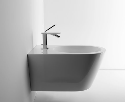 Il hang bidet voor de hedendaagse badkamer