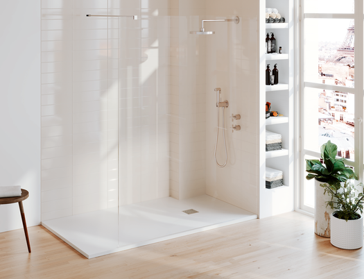 Bac de douche Centuria dans une salle de bains contemporaine