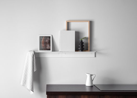 Etagère murale et porte-serviettes Lissom Slim pour la salle de bain design