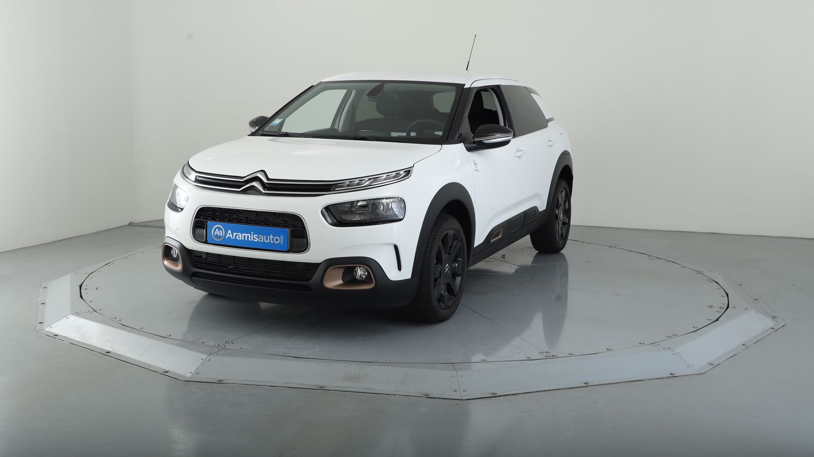 Essai Citro C3 Abn C4 Ii 16 Bluehdi 120 Ch Eat6 Citroen C4 Cactus 4x2 Et Suv 5 Portes Diesel 1 5 Bluehdi 120 Eat6 Boite Automatique Ou Robotisee Finition Origins Rv419110 Aramisauto