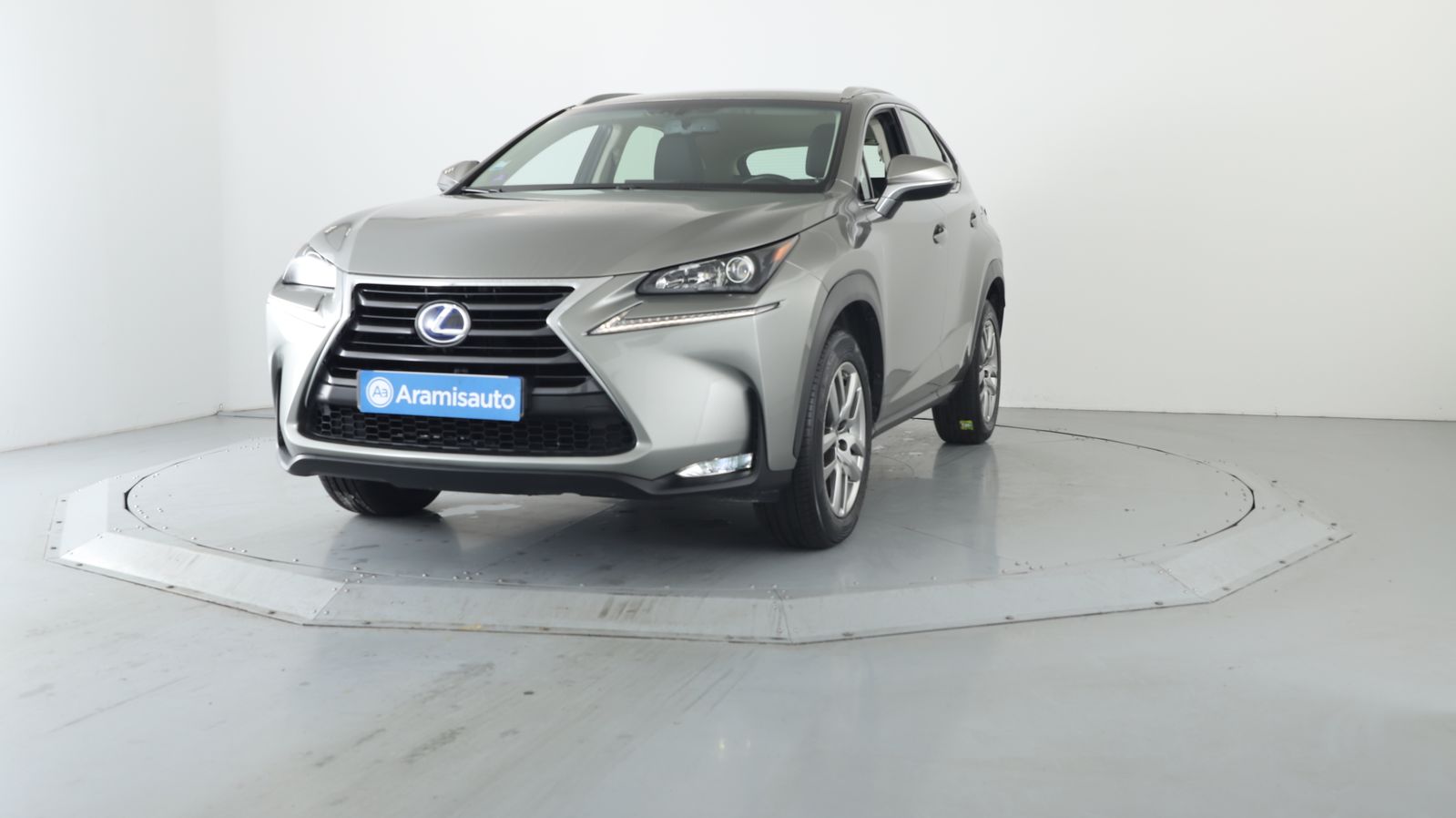 Lexus NX 300h 4x4 et SUV 5 portes Hybride essence