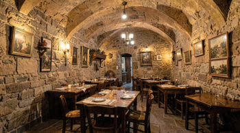 12 osterie storiche in Umbria: analisi della continuità e dei riconoscimenti gastronomici regionali