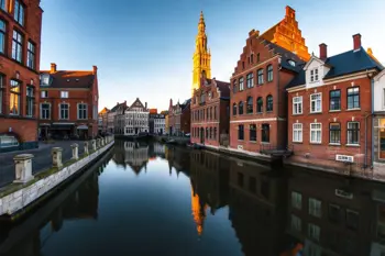 3-daagse stedentrip naar Brugge per trein met overnachtingen: Een analytisch overzicht van reismogelijkheden en verblijf