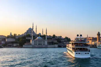 Croazieră de 7 zile din Constanța către Istanbul cu servicii all-inclusive: analiză a rutelor și costurilor