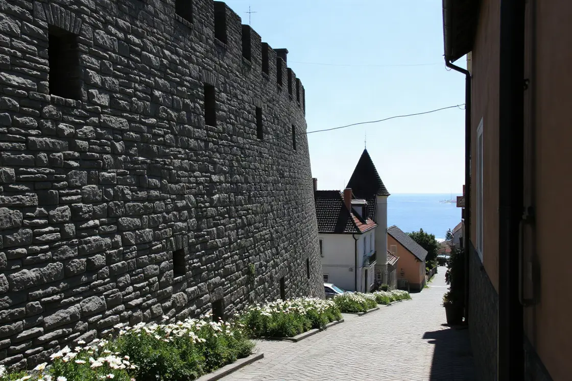 4 dagars semester på Gotland med hotell, frukost och middag inkluderat: en guide till planering och innehåll