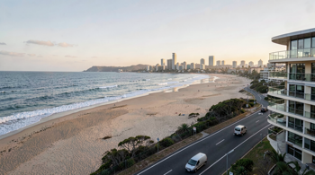 5-night Gold Coast beach holiday with accommodation and airport transfers: An objective planning report
