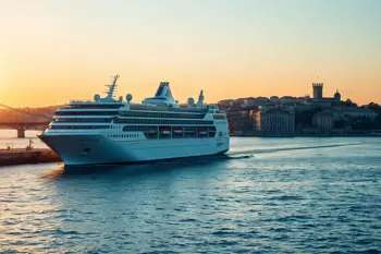 Cruzeiro de 10 dias pelo Mediterrâneo com partida de Lisboa em 2026: análise de itinerários, custos e documentação