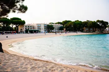 Ein erholsamer Urlaub auf Mallorca für 8 Tage mit Strandhotel und Halbpension: Fakten, Regionen und Planungshinweise