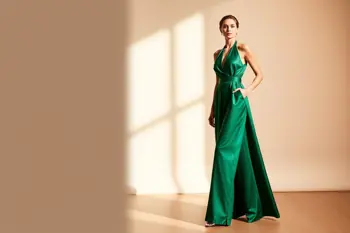 Elegant Jumpsuits for Wedding Guests: A Modern Journalistic Analysis of Formal Occasionwear Trends