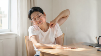 Simple home solutions for tense shoulders: A practical evidence-informed report