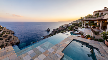Industry Analysis: 7-day luxury Mediterranean coast resort package with flights included 2026