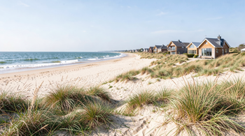 Last-minute verblijf aan zee in Zeeland: ontdek strandhuisjes voor 2026 - Een overzicht voor kustreizigers