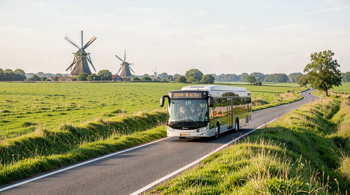 Ontspannen bustochten door Nederland: 5 korte routes voor onderweg: Een reisgids voor regionaal openbaar vervoer