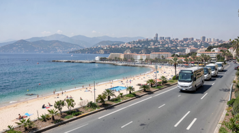 All-inclusive 10-dagars semesterpaket till Mallorca med flyg och flygplatstransfer: en konsumentanalys