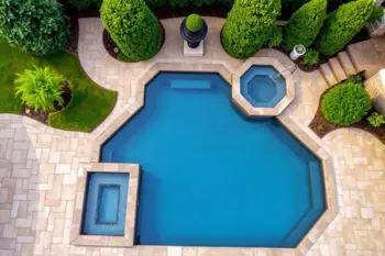 Best Inground Pool Builders in the United States: A Comprehensive Report on National Providers and Regional Industry Standards