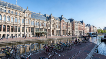 Weekend trip to Amsterdam: train and centrally located hotel 2026: An Analytical Guide to Logistics and Selection