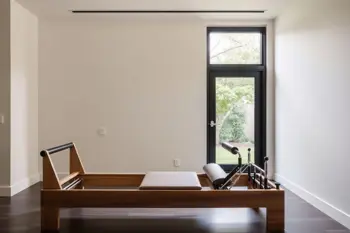 At Home Pilates Reformers: An Analysis of Modern Residential Equipment and Market Trends