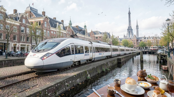 Parijs naar Amsterdam trein-en-verblijf pakket met hotelovernachting en ontbijt: onafhankelijke analyse van route en voorwaarden