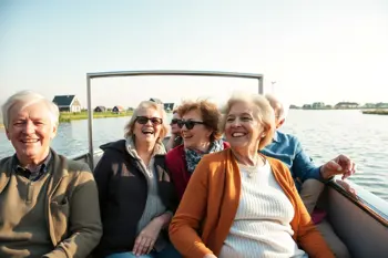 Reisaanbiedingen voor alleenreizende senioren in Nederland: Analytisch overzicht van soloreisopties en groepsreizen