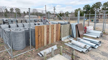 Affordable fencing materials near me: A Consumer Guide to Local Options