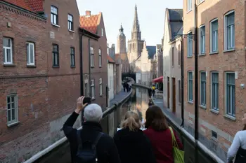 7-daagse schilderachtige reis naar Brugge, met hotel en begeleide excursies inbegrepen, 2026: journalistieke reisgids