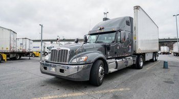CDL Driver Jobs: A Data-Based Guide to Routes, Licensing, Pay, and Employer Requirements