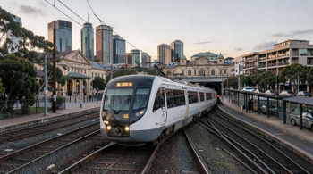 3-night Melbourne rail-and-stay package with train tickets and accommodation included: An evidence-based planning guide