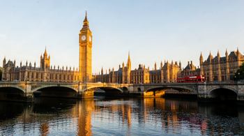 8-dagers storbyferie til London med fly og hotel inkluderet 2026: En komplet guide til priser, regler og rejseplanlægning