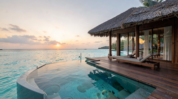 Best Maldives Resort Packages: A Comprehensive Guide to Market Pricing and Inclusions