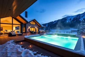 7denní rodinná vila s privátním bazénem v Krkonoších: Analýza trendů v segmentu luxusního horského ubytování