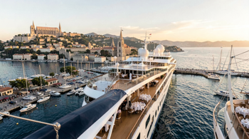 Croisière de luxe de 12 jours en Méditerranée au départ de Marseille : analyse des itinéraires, services et critères de choix