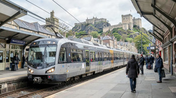 6-day rail-and-stay trip to Edinburgh with train tickets and hotel included: A Practical Planning Analysis