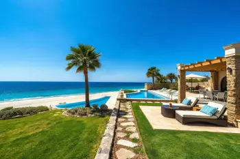 Villetta in Sicilia per 5 notti con accesso diretto alla spiaggia privata: un'analisi tecnica delle soluzioni abitative costiere
