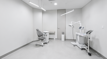 Affordable single-tooth dental implants near me: A comprehensive guide to market costs and clinical considerations