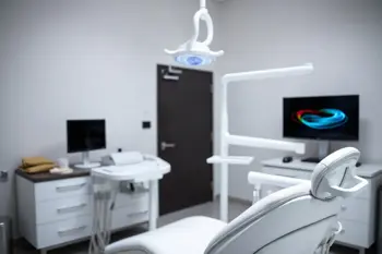 Listino prezzi per impianti dentali All-on-4: un’analisi tecnica sui costi in Italia e all’estero