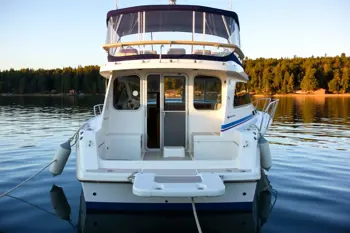 Used Cabin Cruiser Boats for Weekend Trips: A Buyer's Field Guide to Models, Specs, and Market Realities