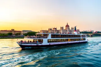 Donau-Flusskreuzfahrt ab Wien mit Stopps in Bratislava und Budapest: Ein umfassender Reiseführer