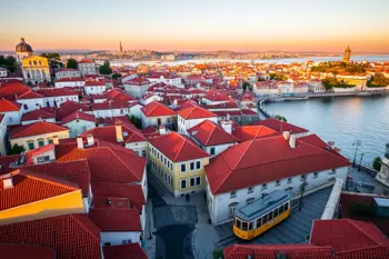 Weekend di 3 giorni a Lisbona con voli e alloggio inclusi: Guida Analitica ai Costi e agli Itinerari