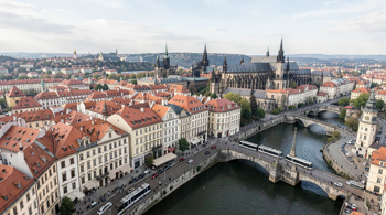 4-dages getaway til Prag med direkte fly og centralt beliggende hotel inkluderet: En faktabaseret gennemgang af rejsetypen