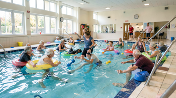 Aqua fitness classes for active seniors in United Kingdom: A UK evidence-based guide