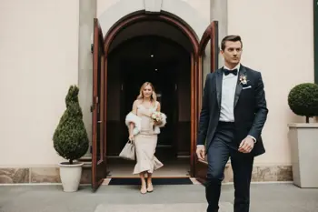 Come vestirsi elegantemente per un matrimonio: criteri, dress code e scelte adeguate