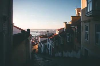 5-day Portugal getaway with flights and accommodation: A Guide to Logistical Planning and Regional Itineraries