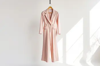 A Modern Guest Guide: Chic pantsuits to wear to a spring wedding