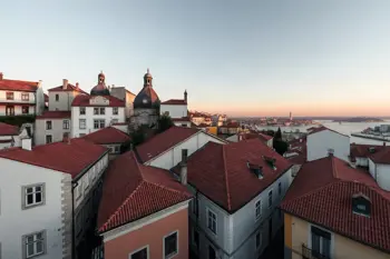Experience Portugal: 5-night cultural tour including flights and hotel: A Comprehensive Guide to Curated Itineraries