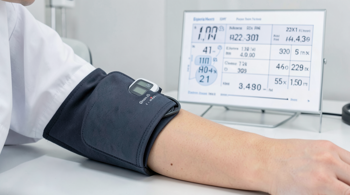 Signs and symptoms of hypertension to watch for: An Analytical Review of Clinical Indicators
