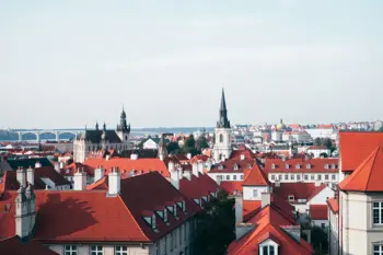 Tag på en 3-dages tur til Prag: fly og hotel inkluderet: En faktabaseret rejseanalyse