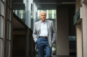 Şık Pantolonlar Erkekler İçin 65 Yaş Üzeri: Klasik Stil ve Konfor Analizi