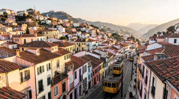 4-night weekend trip to Lisbon with flights and accommodation included: A Planning and Logistics Analysis